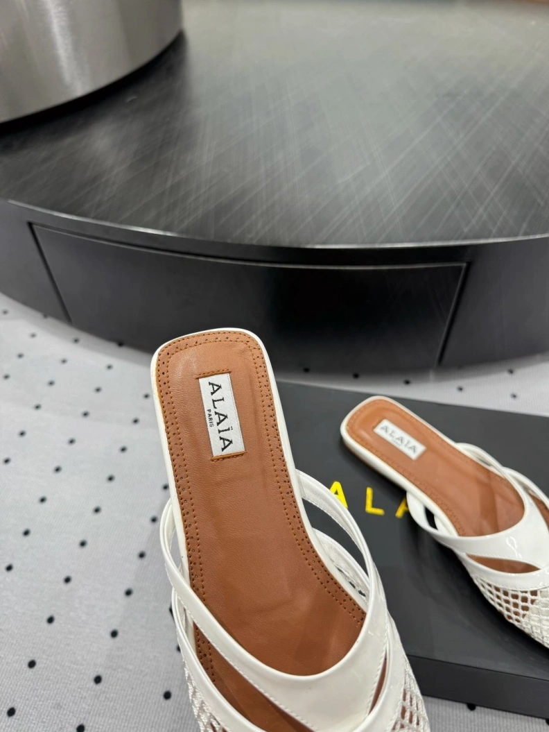 Othxr Slippers Trendy 212400