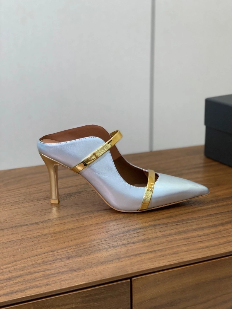 EyeCatching Othxr Sandals 212448