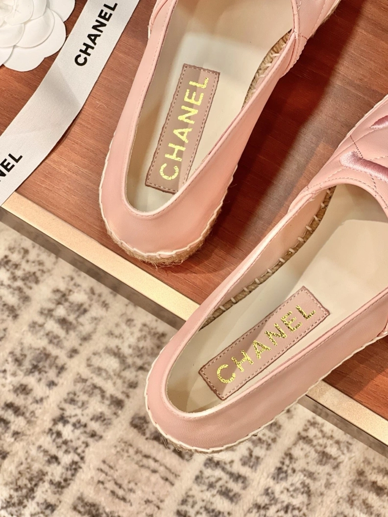 Vibrant Chxnxl Flat Shoes 120928