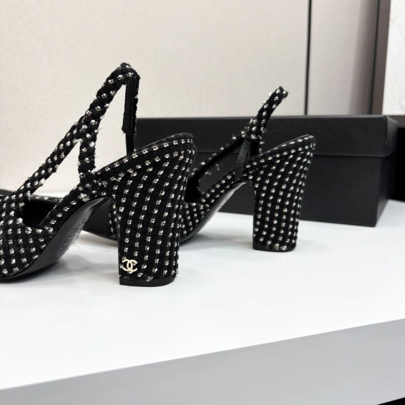 UrbanStyle Chxnxl Sandals 120393