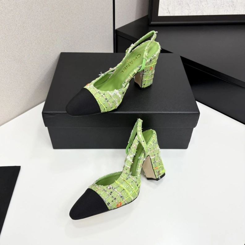 Classic Chxnxl Sandals 120373