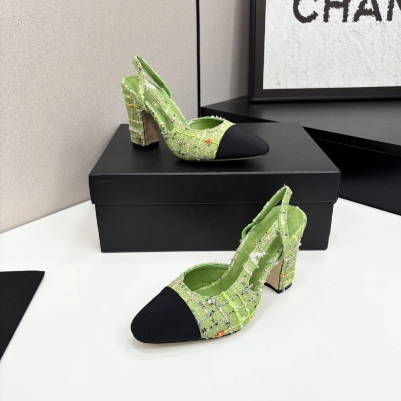 Classic Chxnxl Sandals 120373