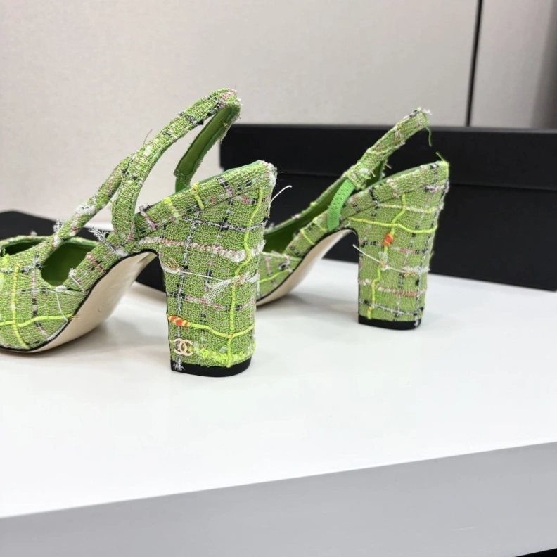 Classic Chxnxl Sandals 120373