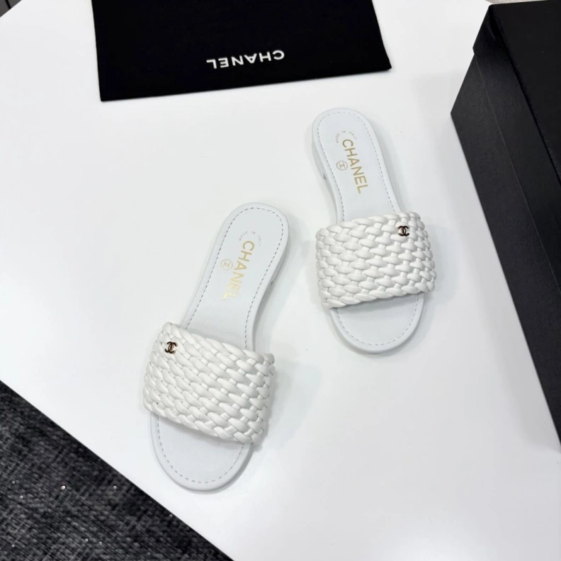 Chxnxl Sandals Resilient 120363