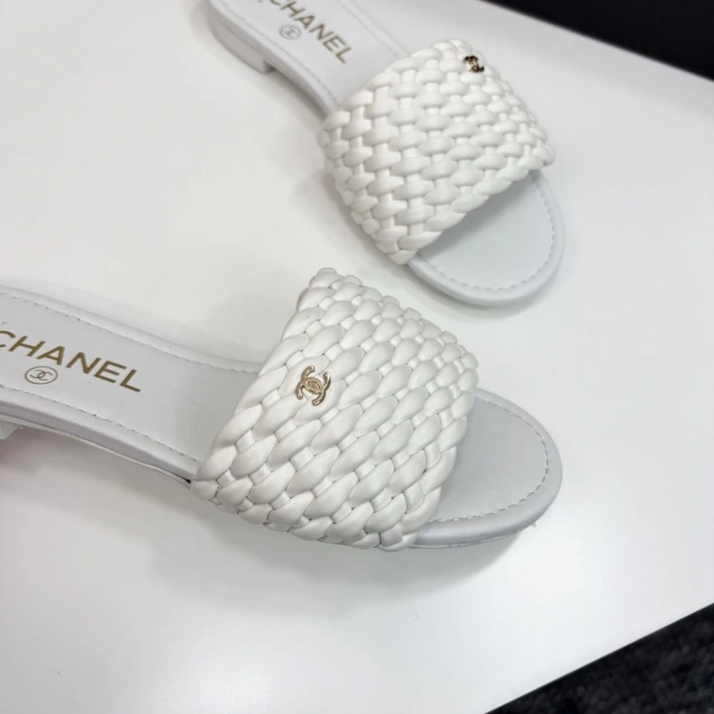 Chxnxl Sandals Resilient 120363