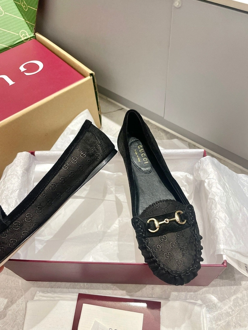 Gxccx Flat Shoes Resilient 157661
