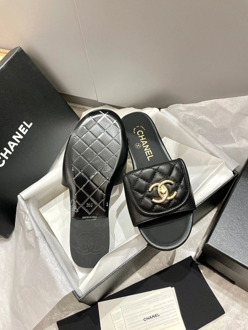 SportInspired Chxnxl Slippers 119829