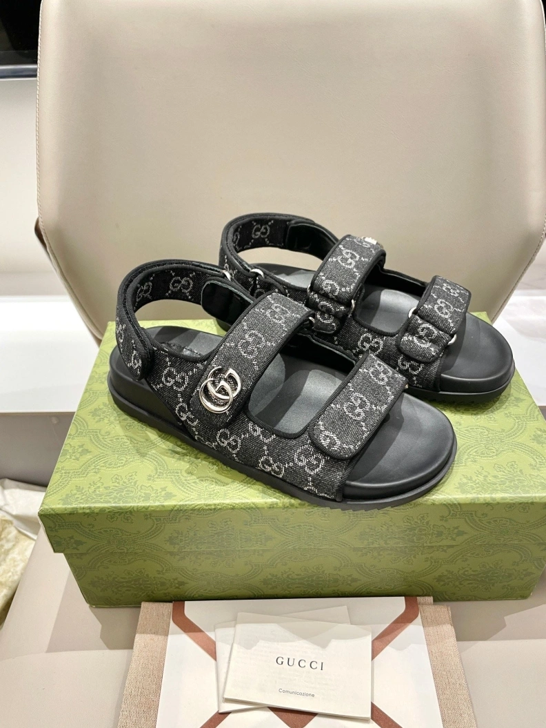 Gxccx Sandals Cozy 157491