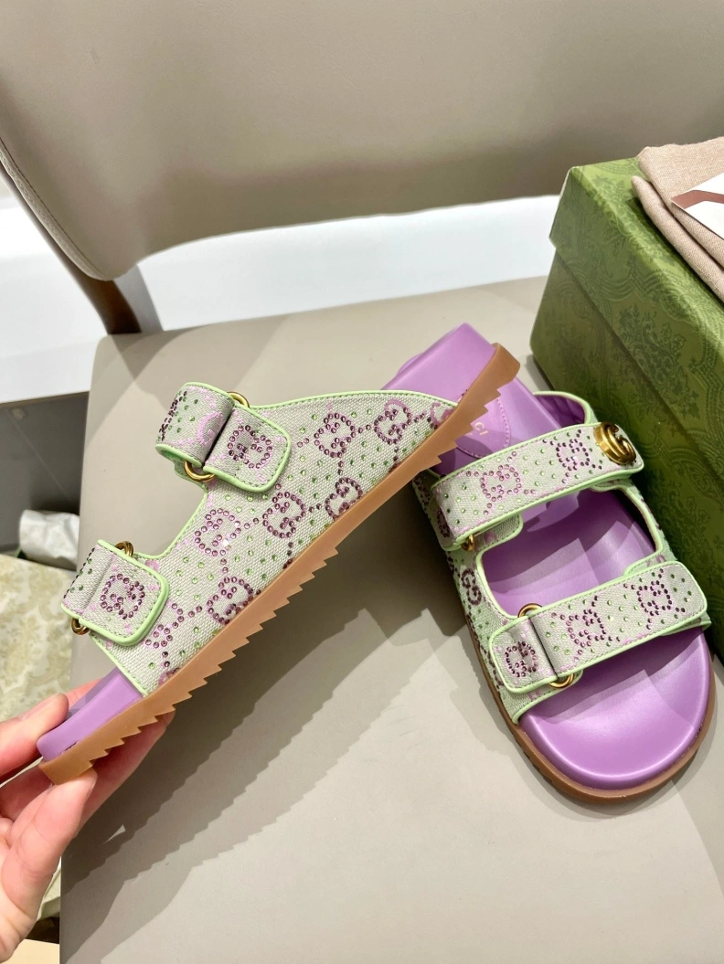 Elegant Gxccx Sandals 157496
