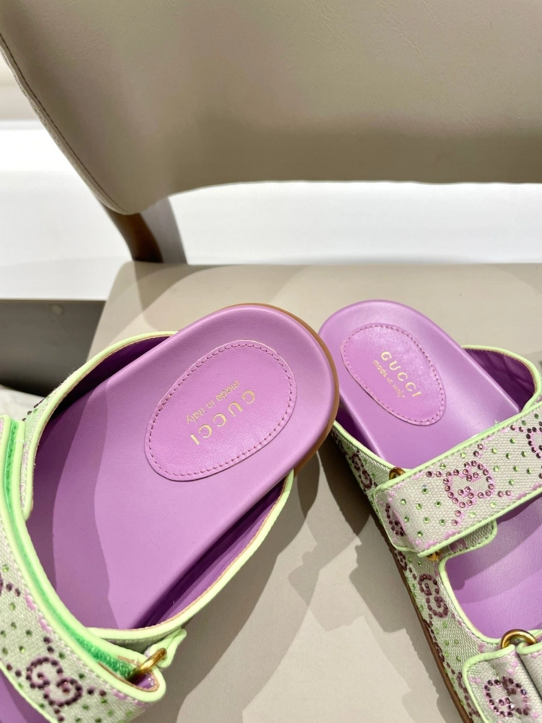 Elegant Gxccx Sandals 157496
