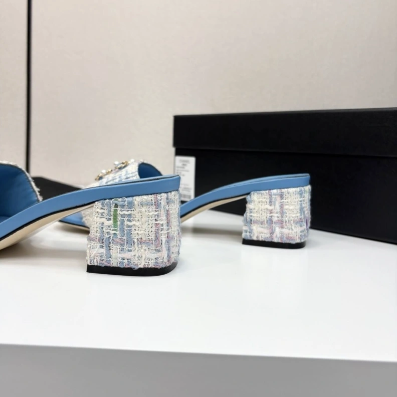 Reliable Chxnxl Sandals 120352