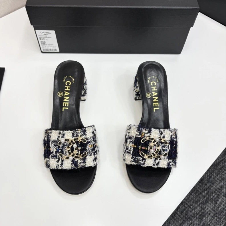 Soft Chxnxl Sandals 120351