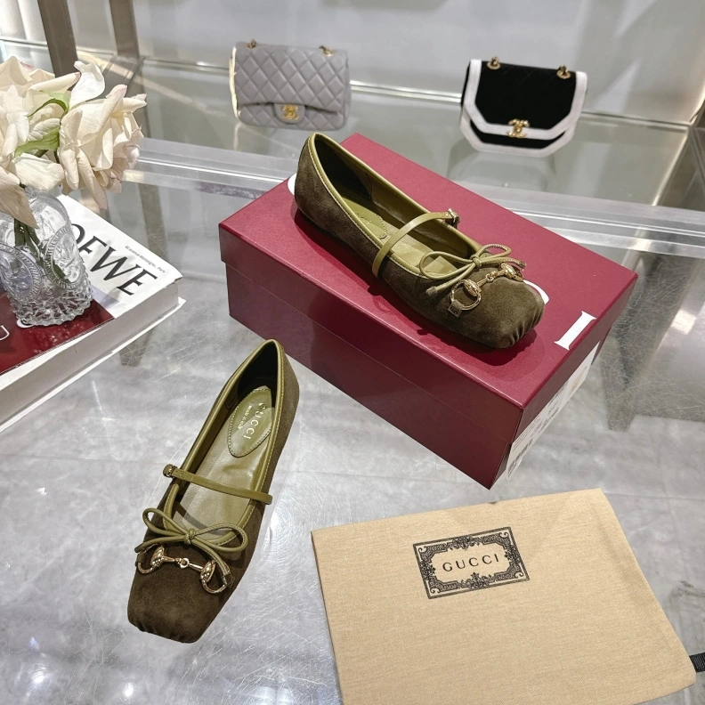 Unique Gxccx Flat Shoes 157655