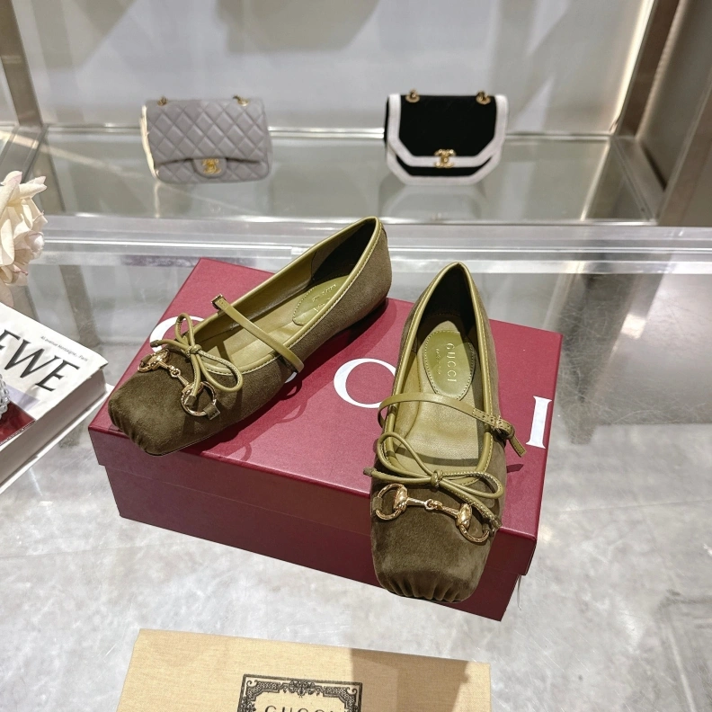 Unique Gxccx Flat Shoes 157655
