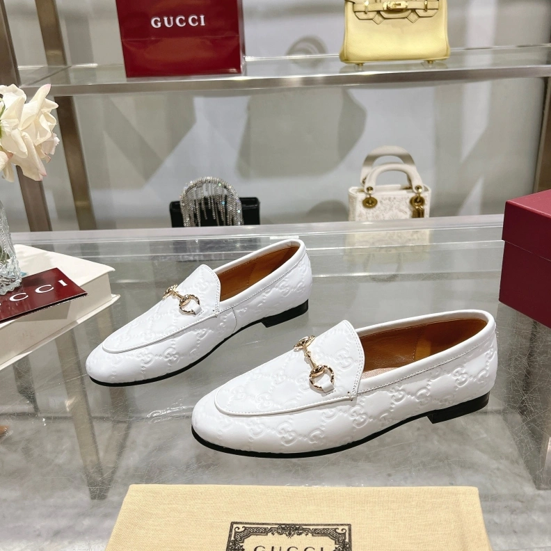 Trendy Gxccx Leather Shoes 157584