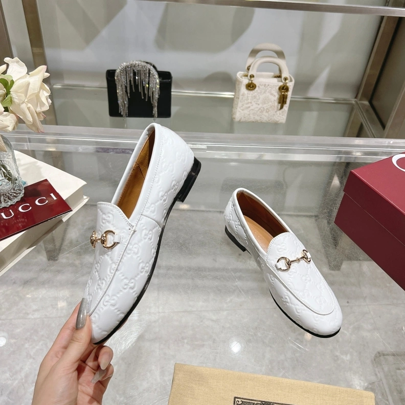 Trendy Gxccx Leather Shoes 157584