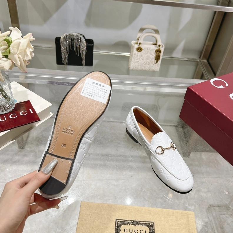 Trendy Gxccx Leather Shoes 157584