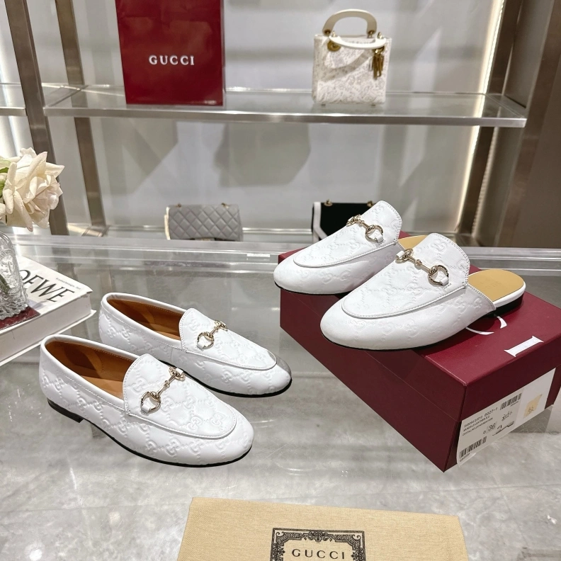 Trendy Gxccx Leather Shoes 157584