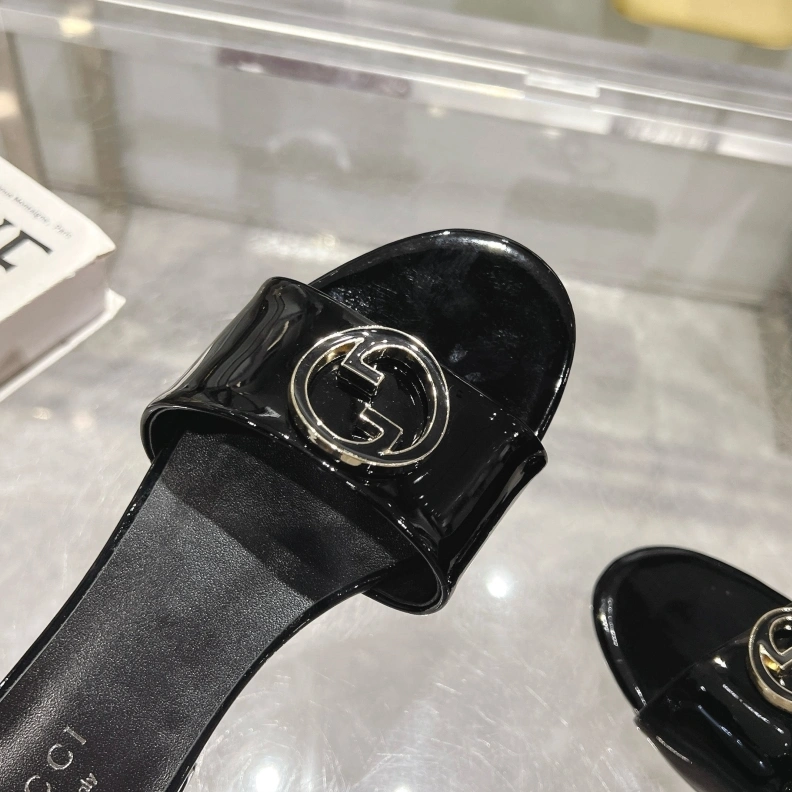 Minimalist Gxccx Sandals 157503