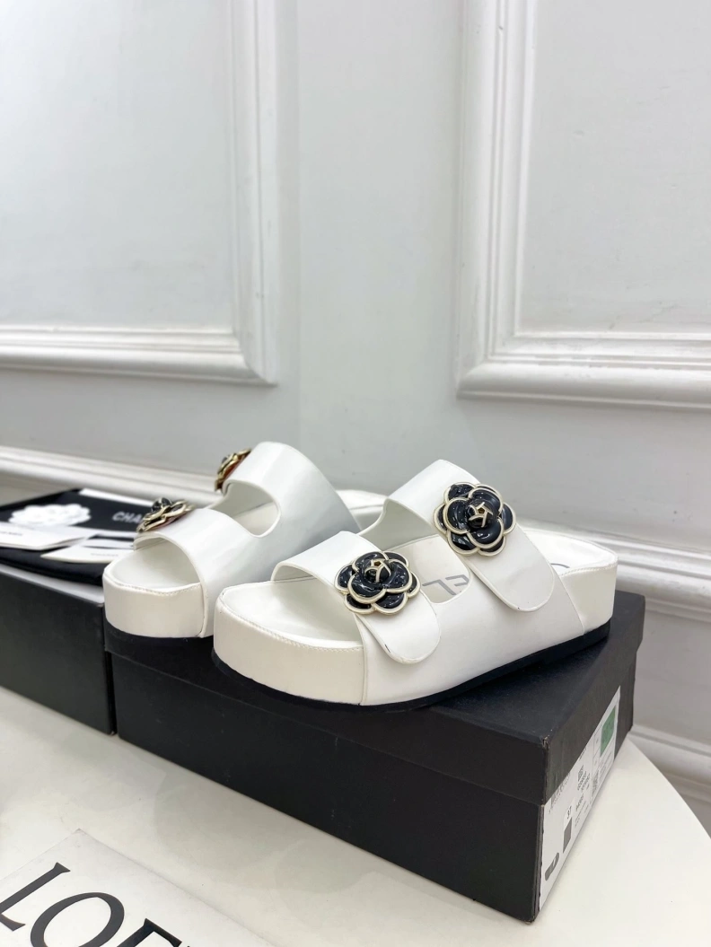 Chxnxl Slippers Compact 119830