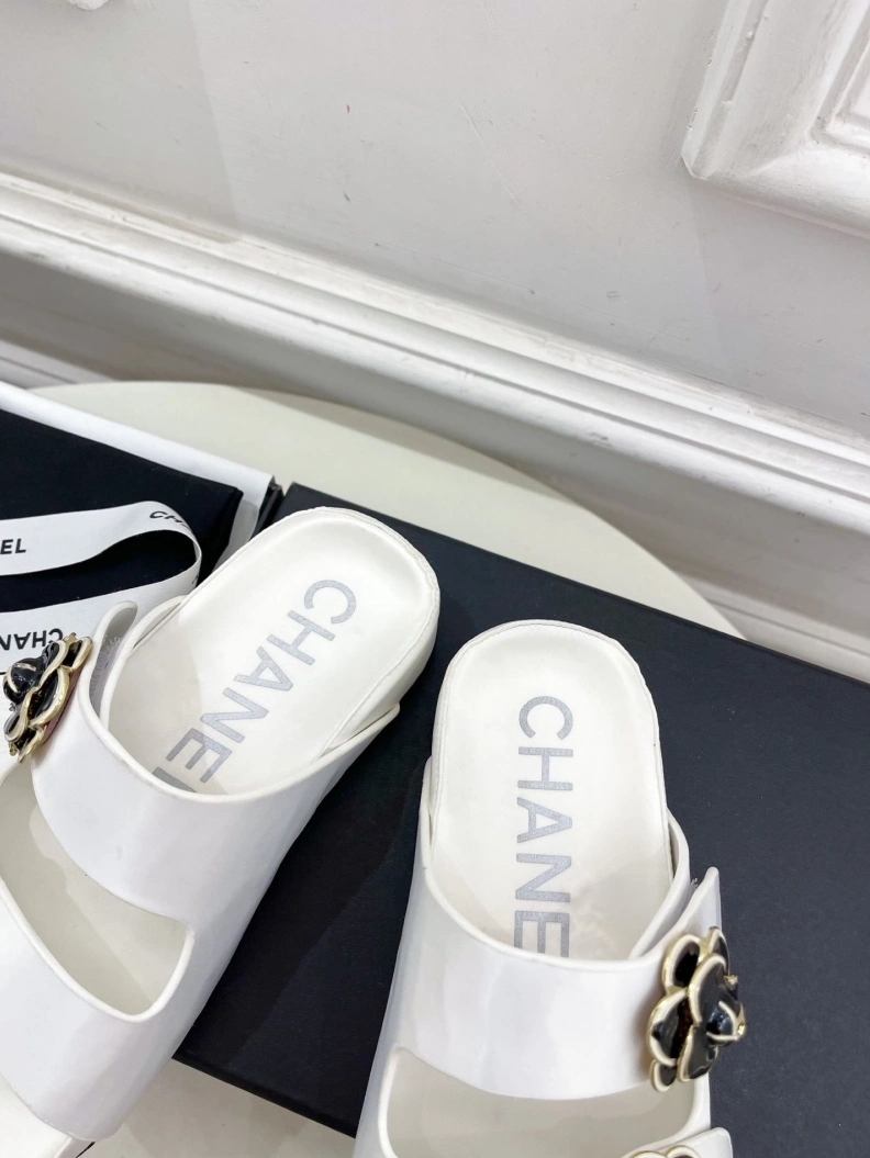 Chxnxl Slippers Compact 119830