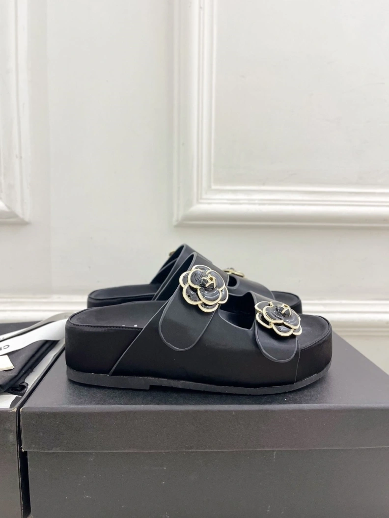 Reliable Chxnxl Slippers 119821