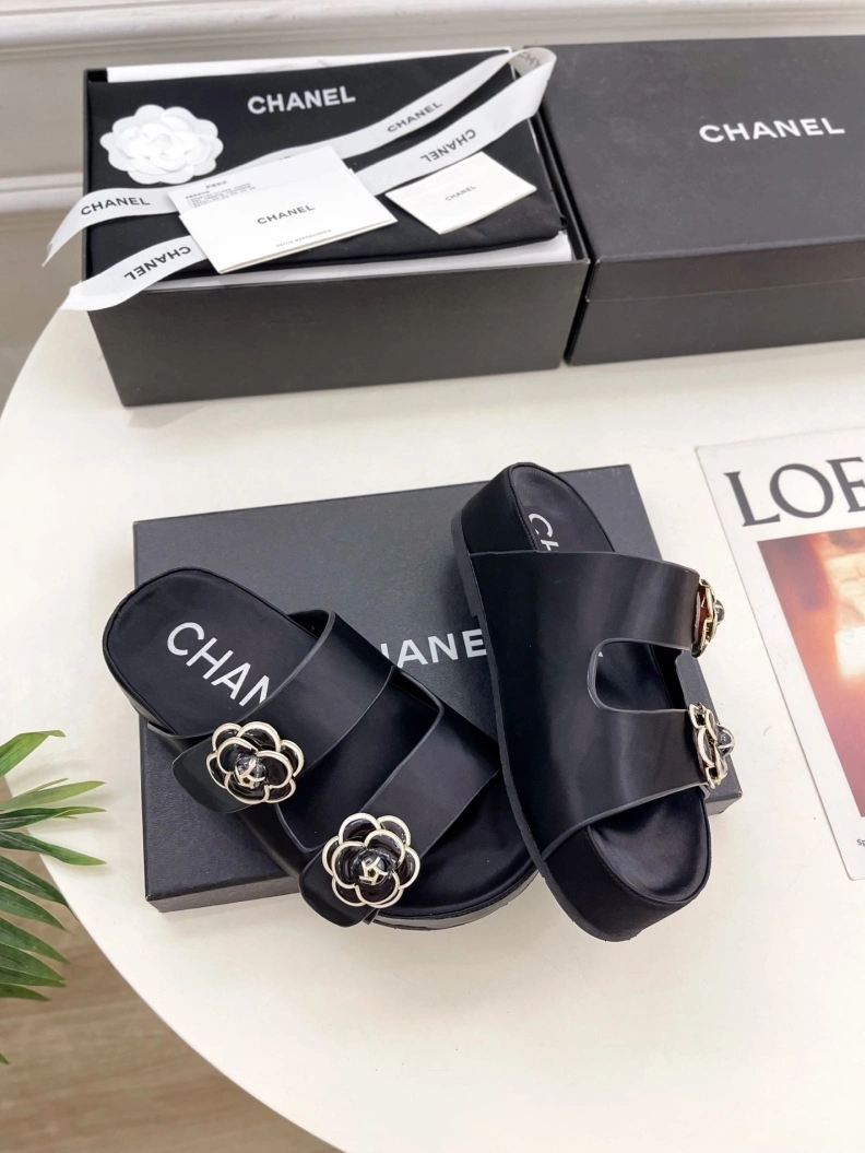 Reliable Chxnxl Slippers 119821