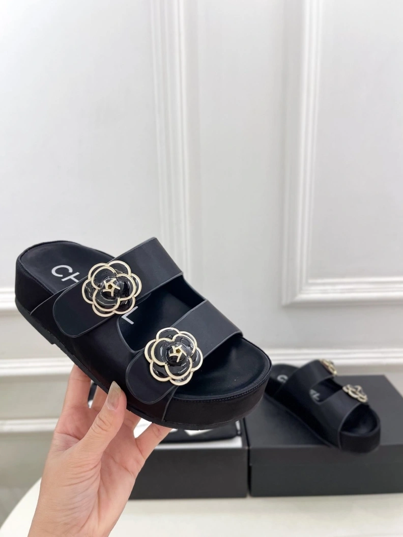 Reliable Chxnxl Slippers 119821