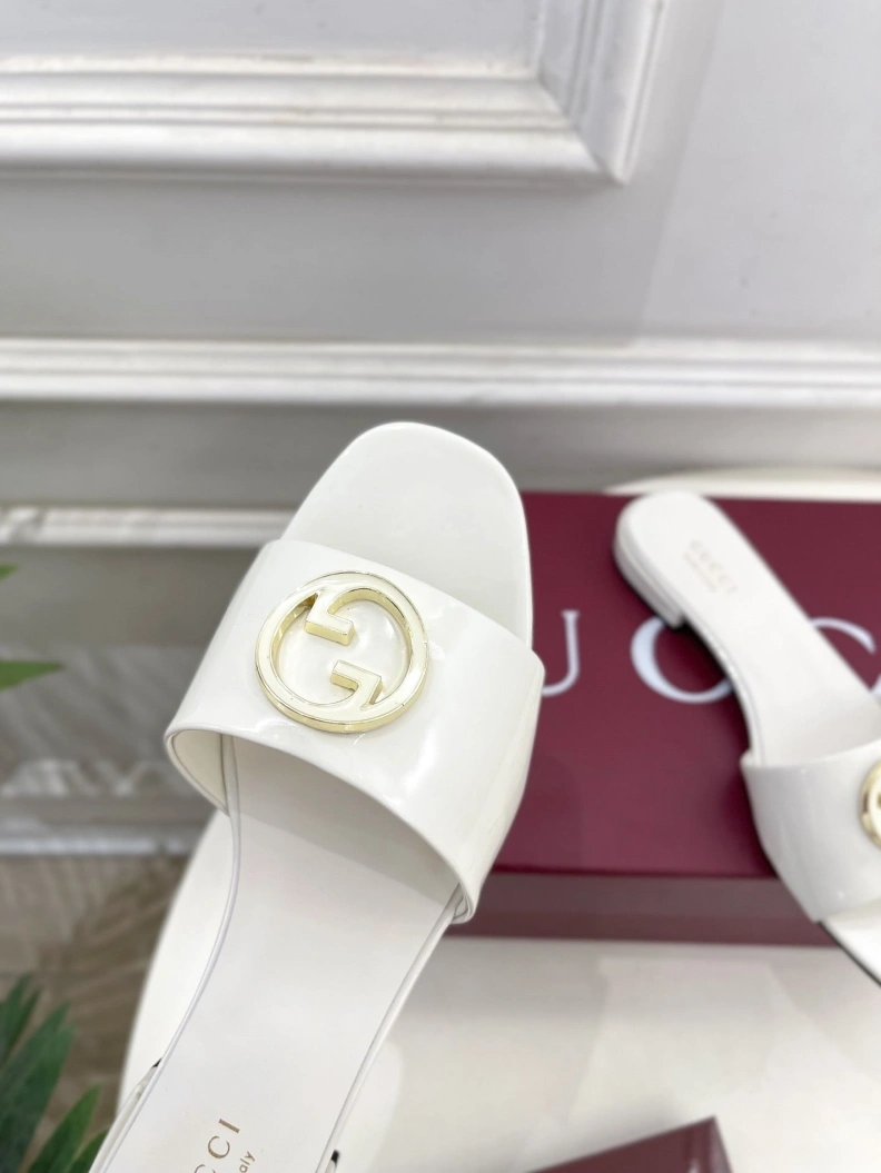Gxccx Slippers Compact 157370
