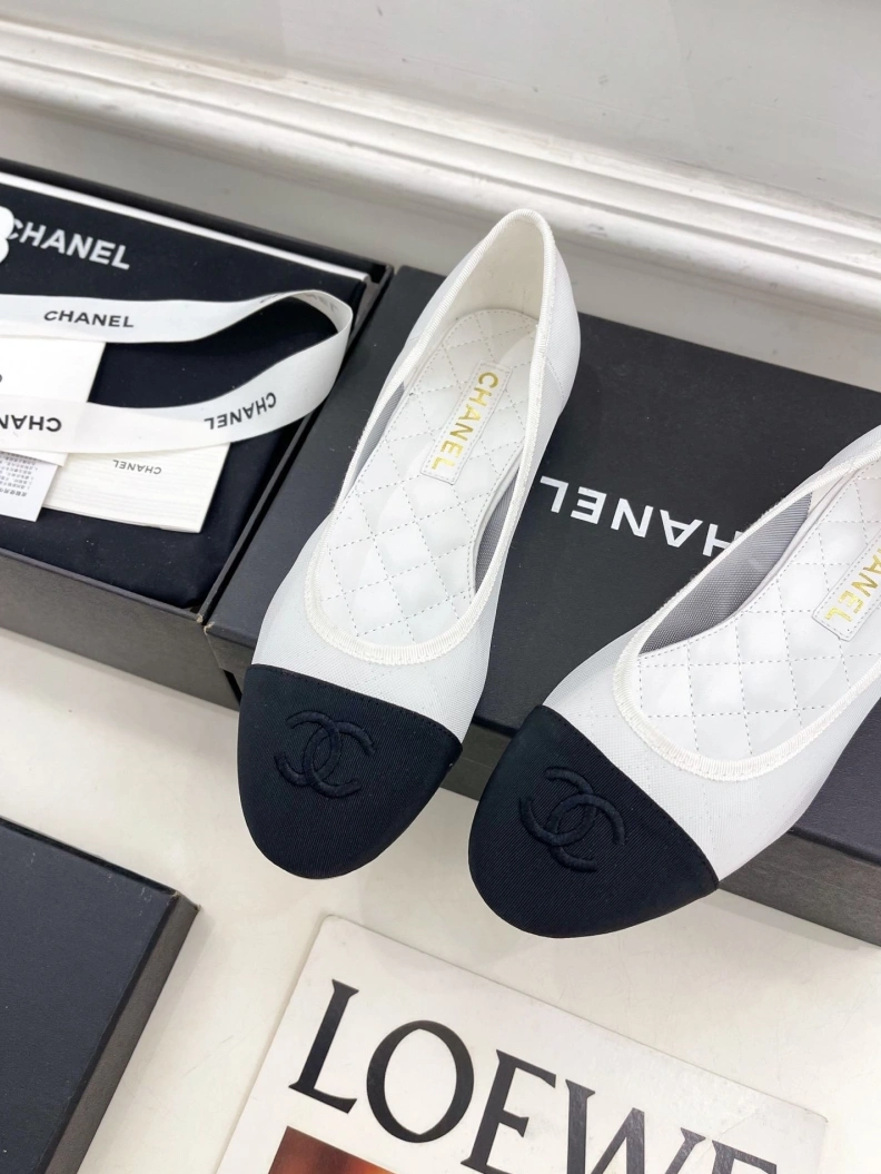 Efficient Chxnxl Flat Shoes 120921