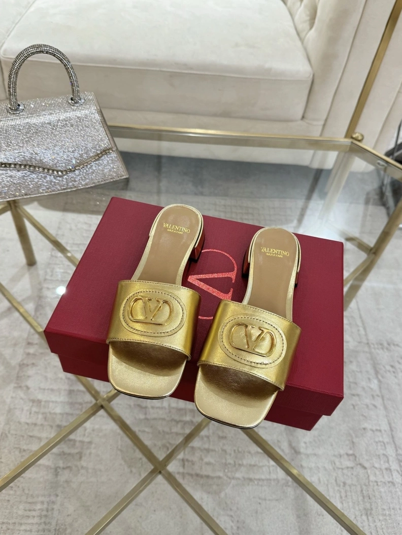 TopPick Gxvxnchy Slippers 152857