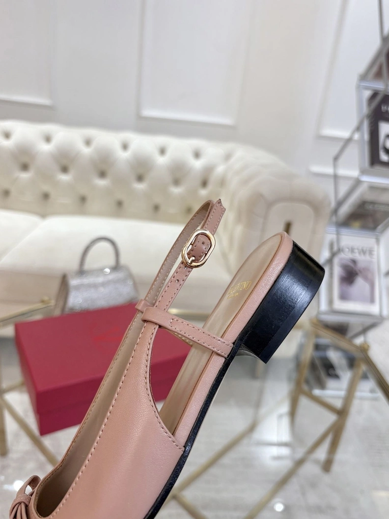 Stylish Vxlxntino Sandals 229620