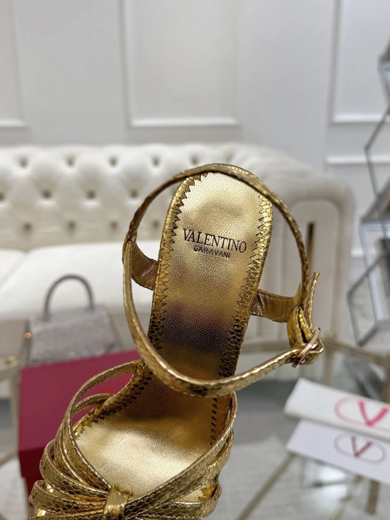 Comfortable Vxlxntino Sandals 229607