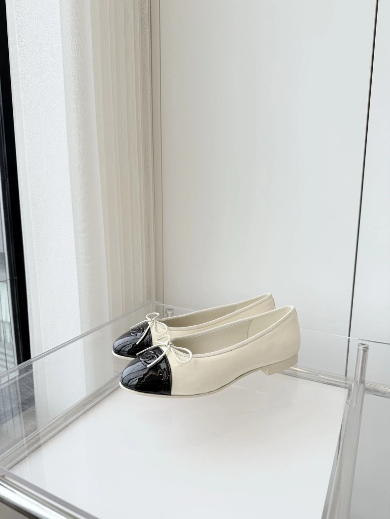 Reliable Chxnxl Flat Shoes 120911
