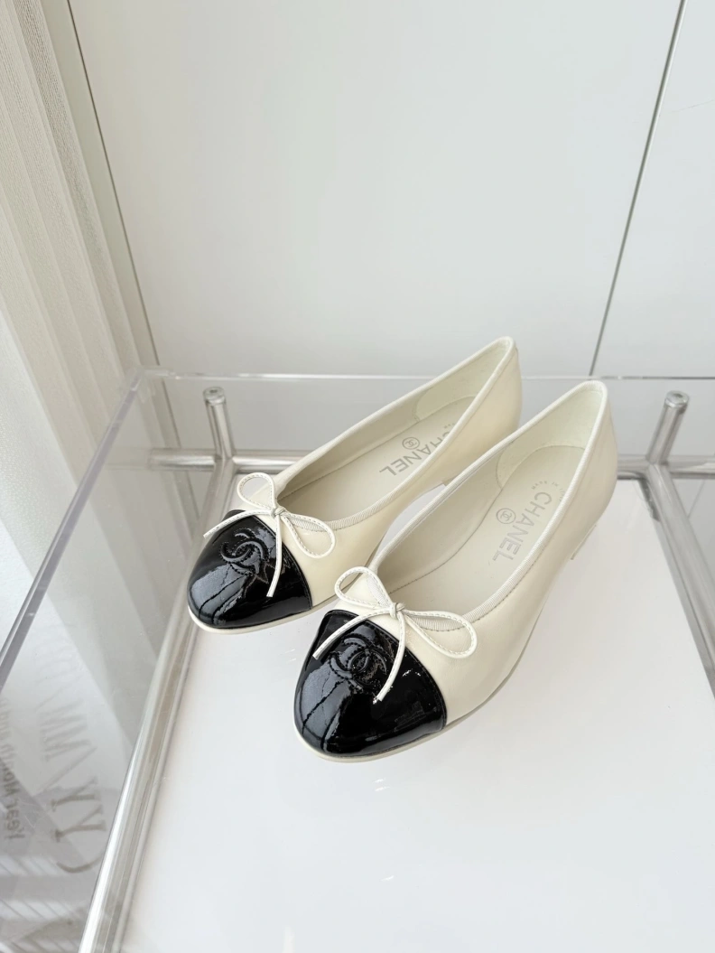 Reliable Chxnxl Flat Shoes 120911