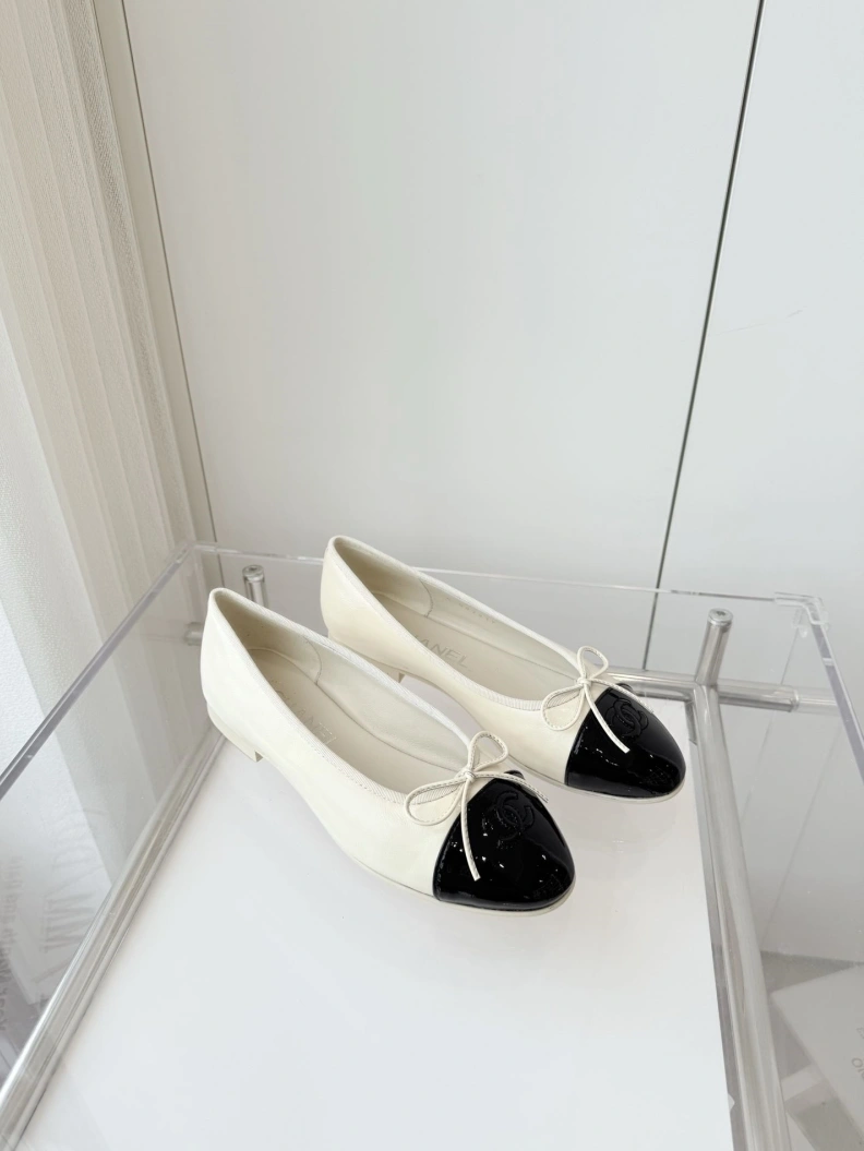 Reliable Chxnxl Flat Shoes 120911