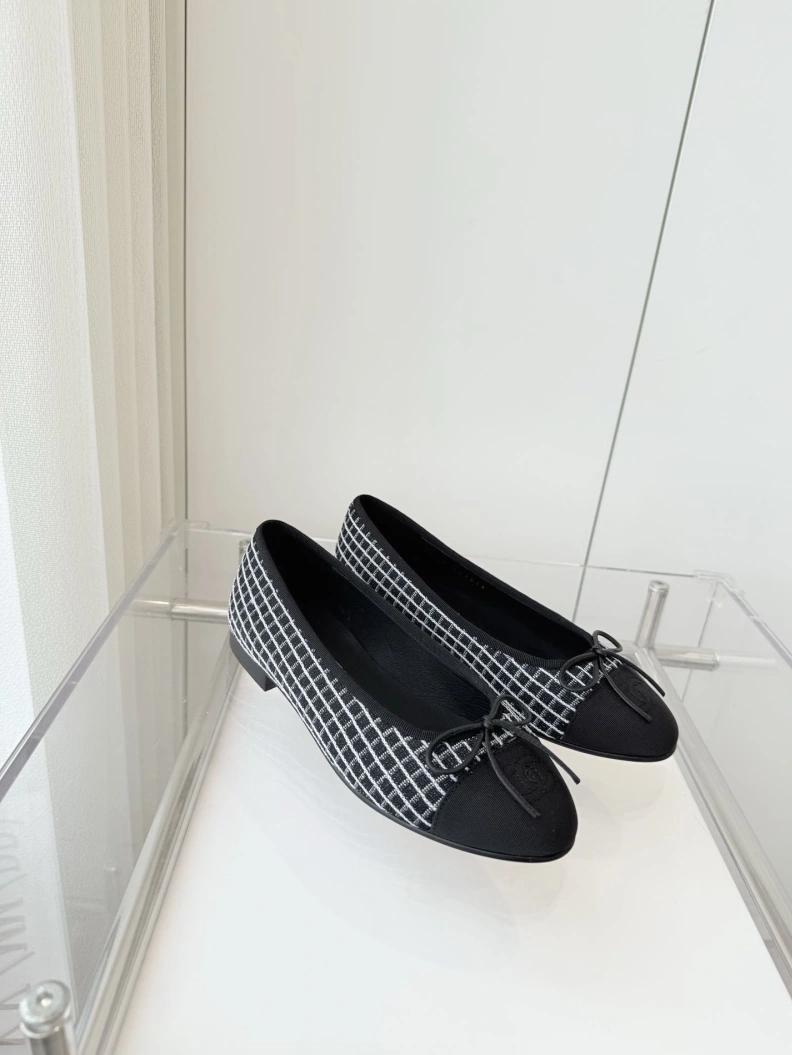 Chxnxl Flat Shoes Vibrant 120907