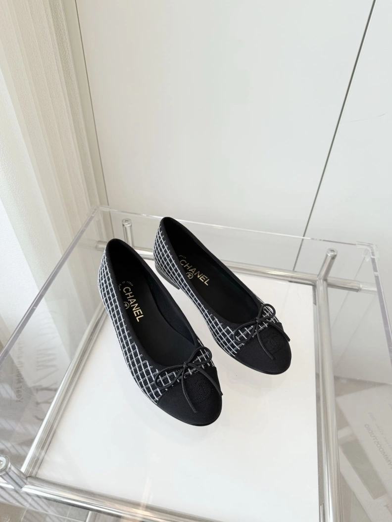 Chxnxl Flat Shoes Vibrant 120907