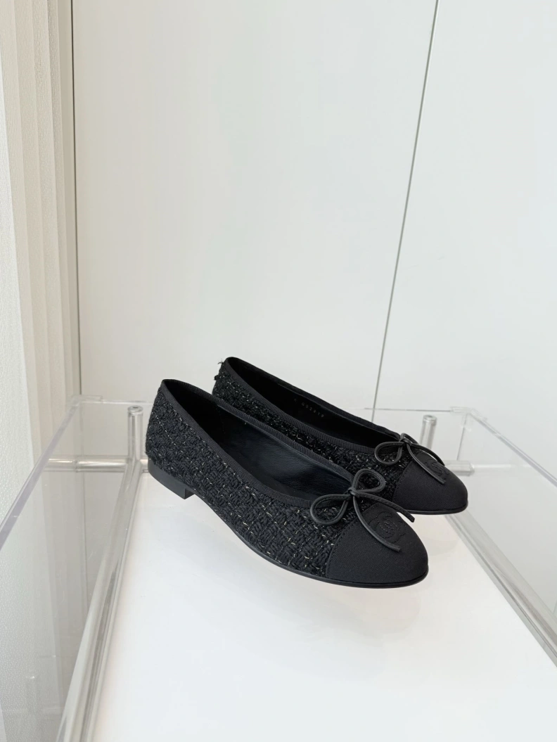 Timeless Chxnxl Flat Shoes 120901