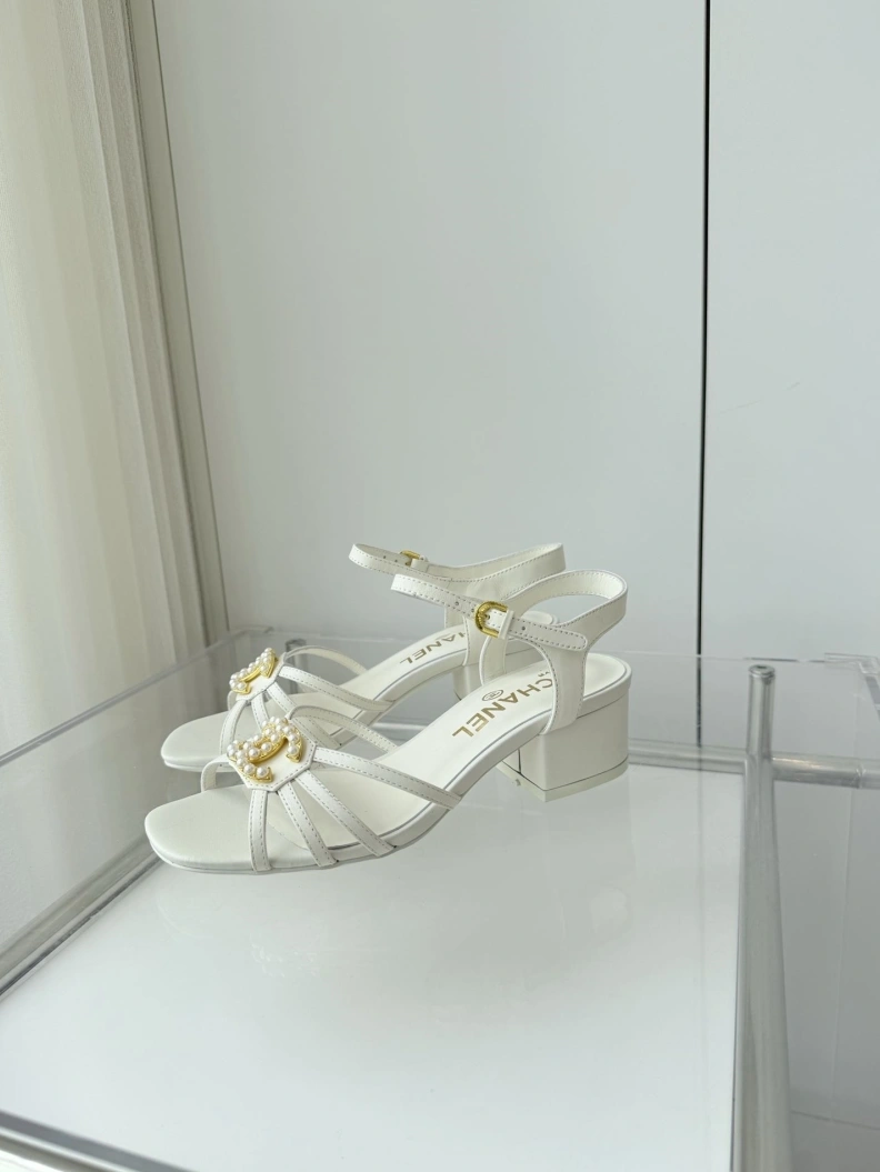 HighQuality Chxnxl Sandals 120341