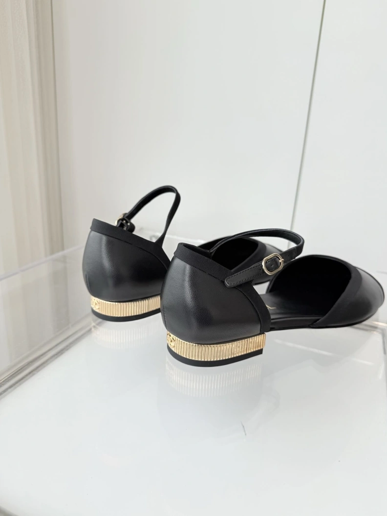 Comfortable Chxnxl Sandals 120336