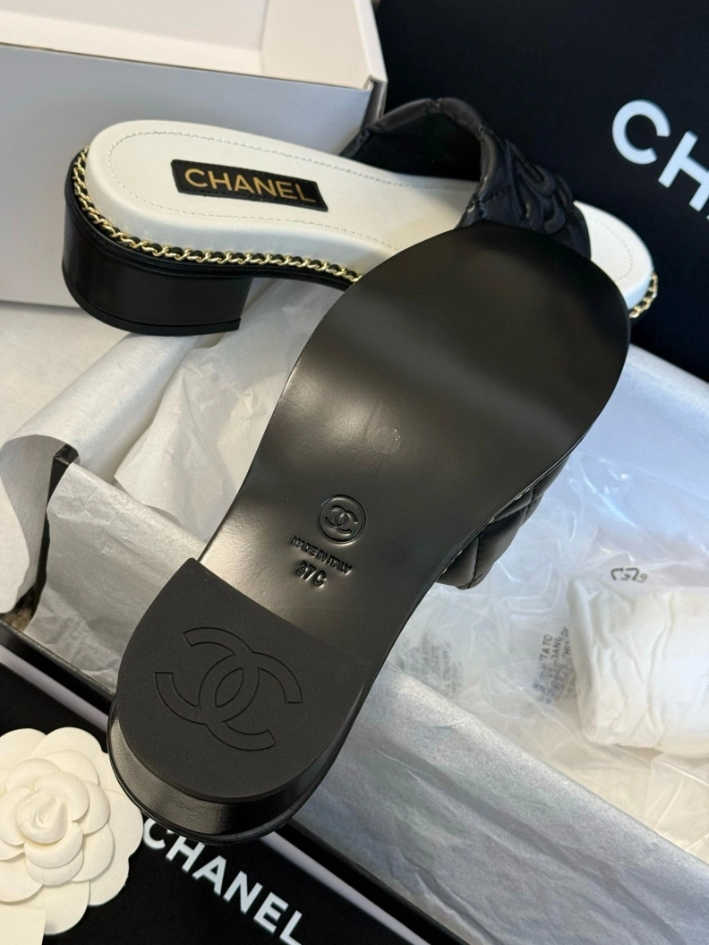 Soft Chxnxl Slippers 119809