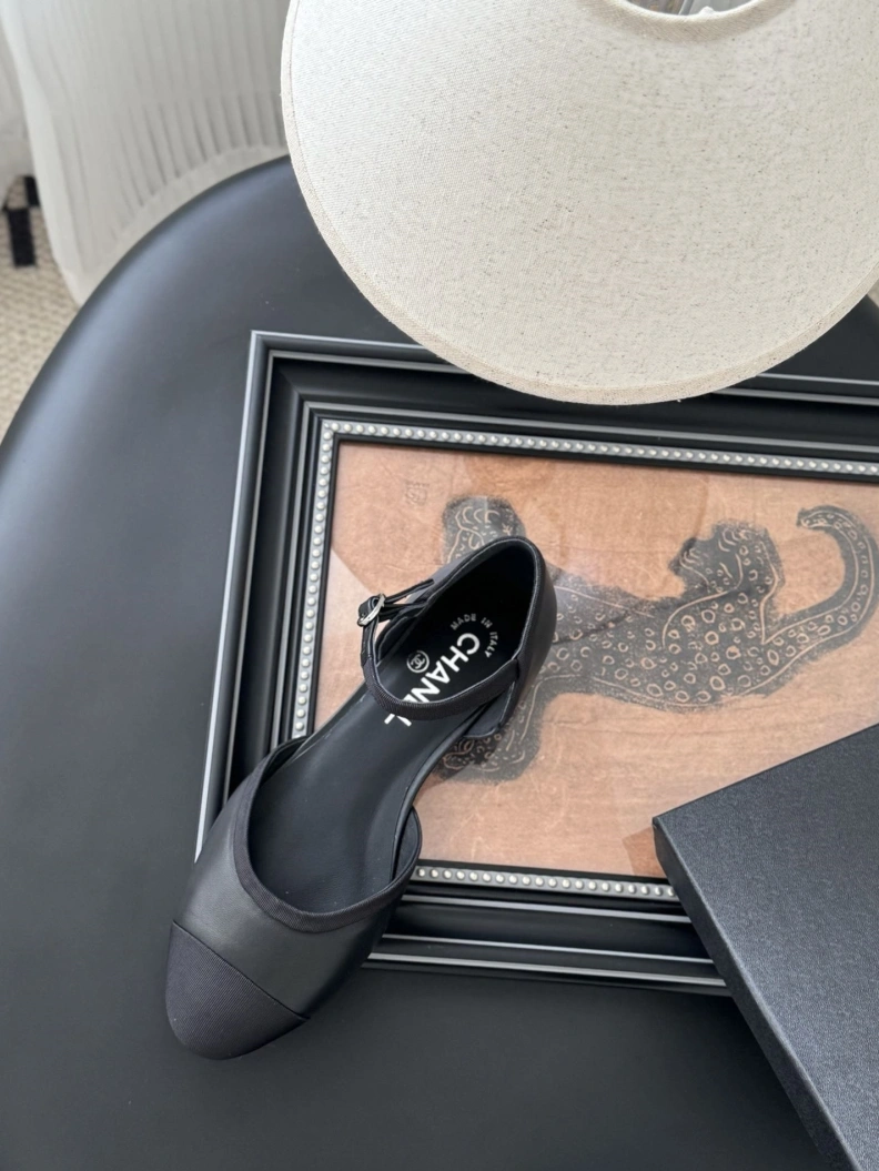 Soft Chxnxl Sandals 120327