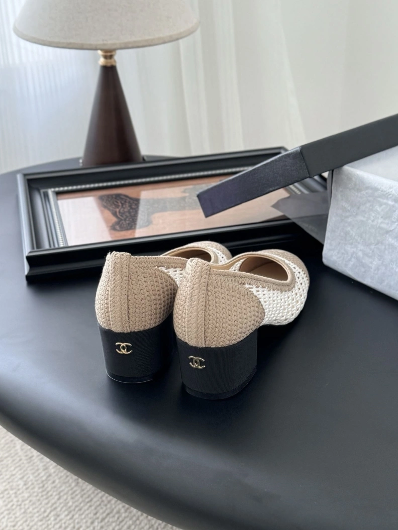 Refined Chxnxl Flat Shoes 120896