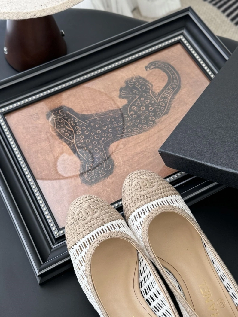 Refined Chxnxl Flat Shoes 120896