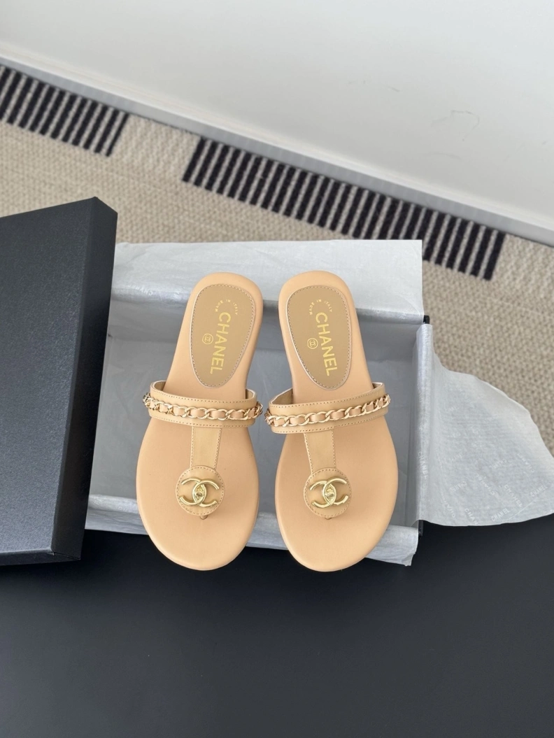 Vibrant Chxnxl Sandals 120322