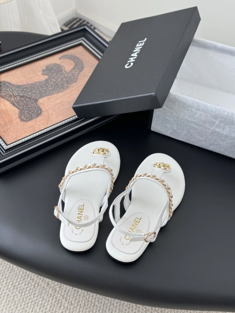 Breathable Chxnxl Sandals 120317