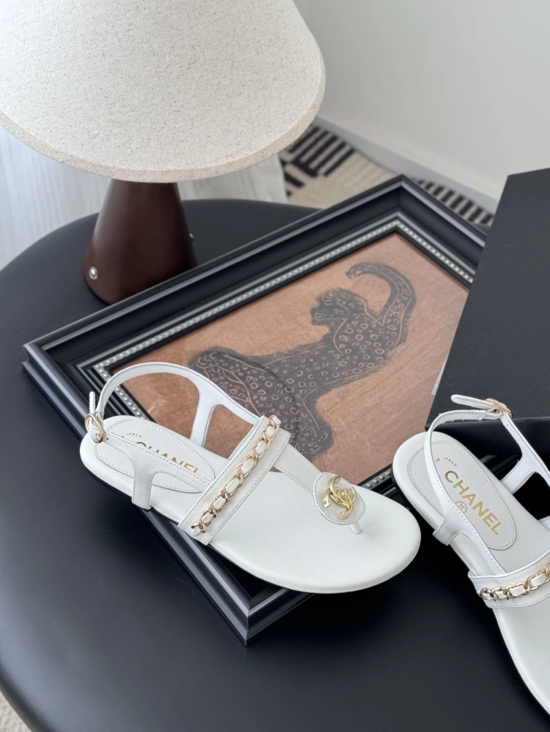 Breathable Chxnxl Sandals 120317