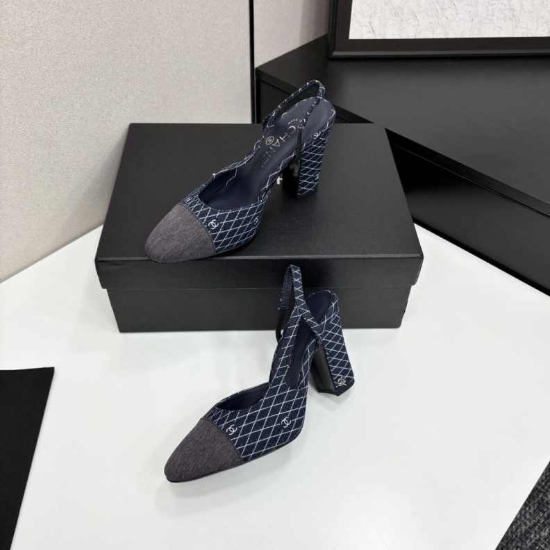 Modern Chxnxl Sandals 120313