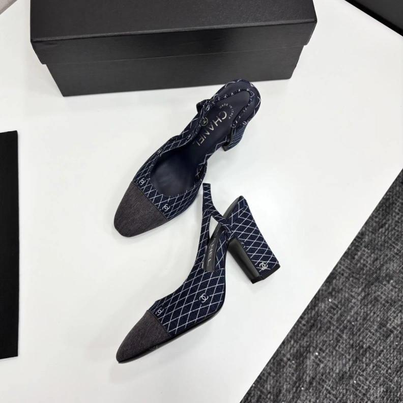 Modern Chxnxl Sandals 120313